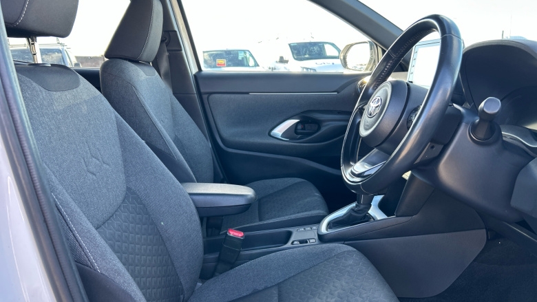 Toyota Yaris Cross 1.5 Hybrid Design 5dr CVT Hybrid Estate